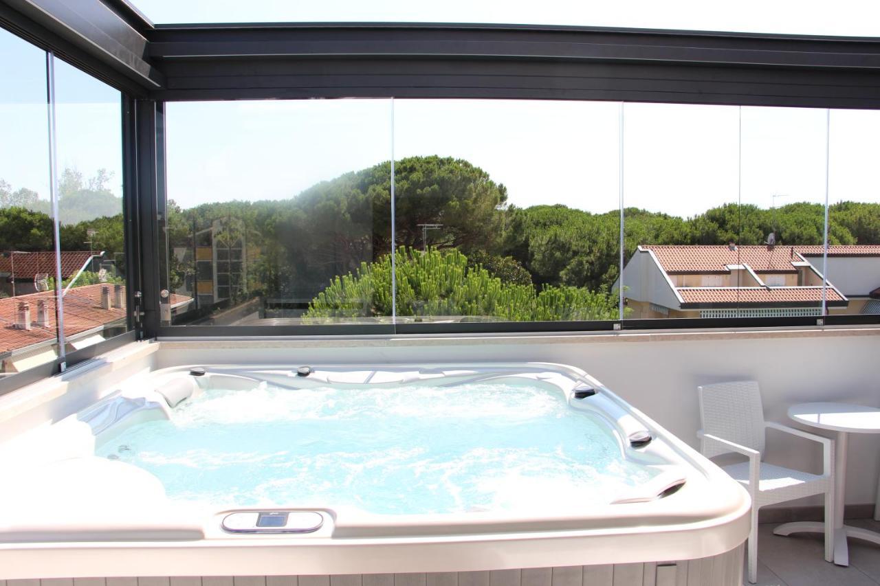 Hotel La Pigna Lignano Sabbiadoro Buitenkant foto