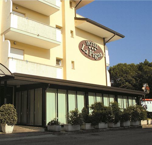 Hotel La Pigna Lignano Sabbiadoro Buitenkant foto